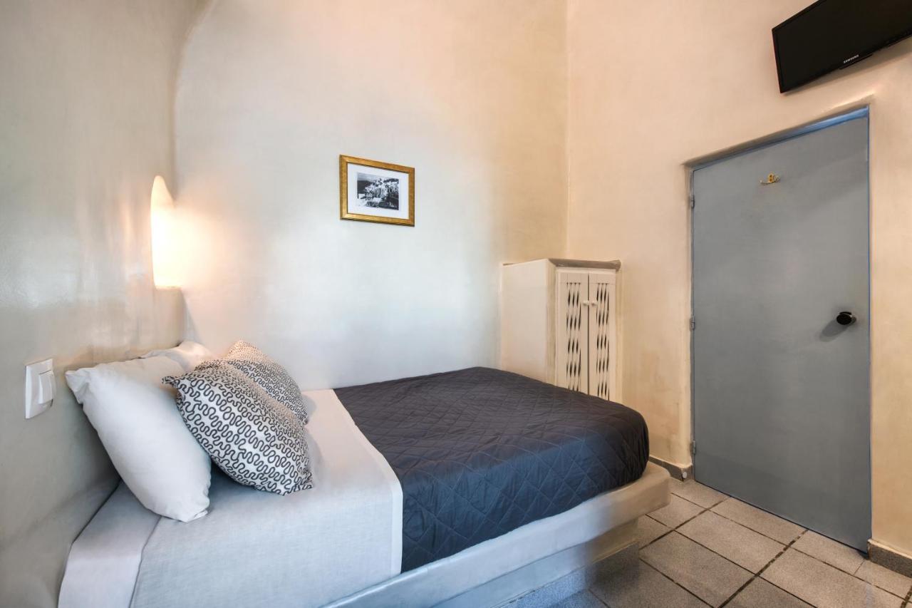 Katerina'S Castle - Caldera Cave Hotel Ημεροβίγλι Εξωτερικό φωτογραφία