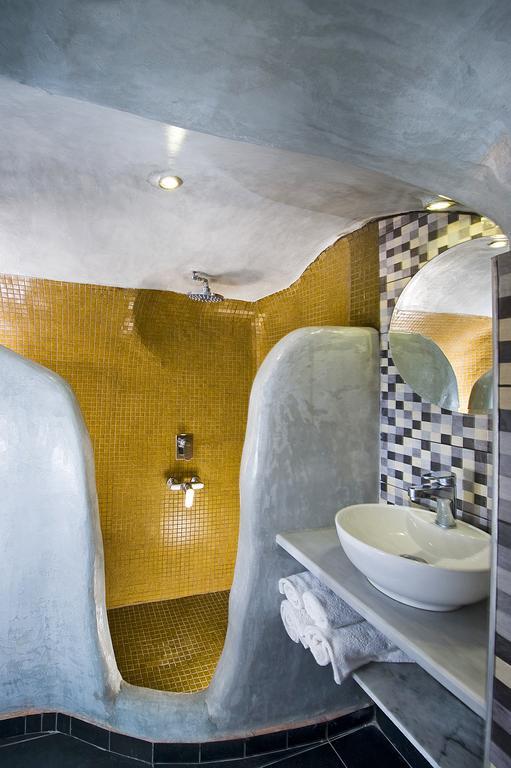 Katerina'S Castle - Caldera Cave Hotel Ημεροβίγλι Εξωτερικό φωτογραφία