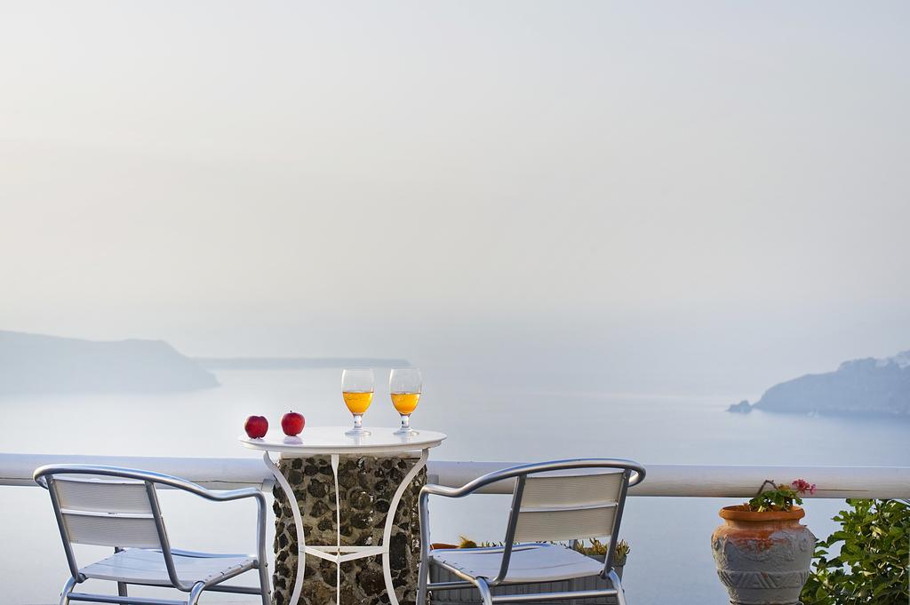 Katerina'S Castle - Caldera Cave Hotel Ημεροβίγλι Εξωτερικό φωτογραφία