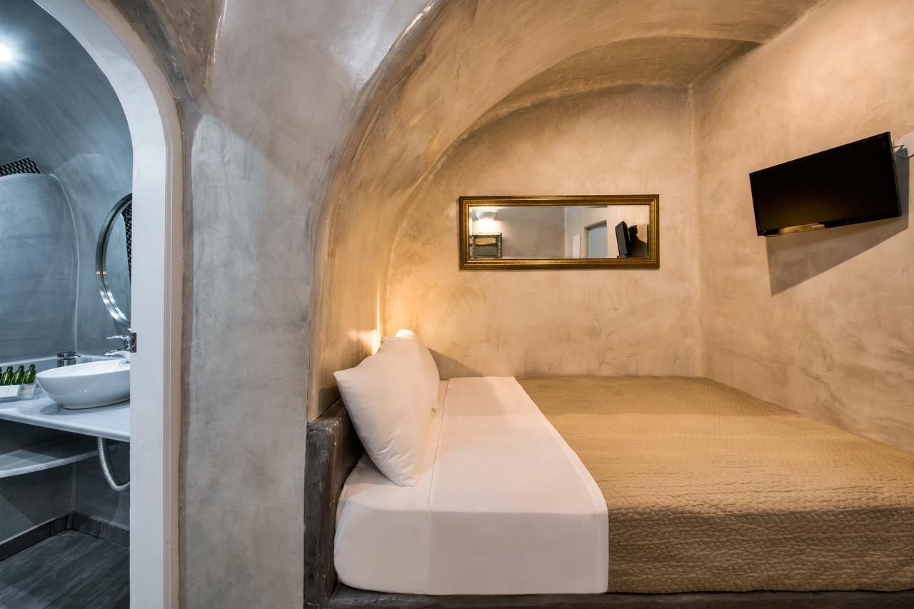 Katerina'S Castle - Caldera Cave Hotel Ημεροβίγλι Εξωτερικό φωτογραφία